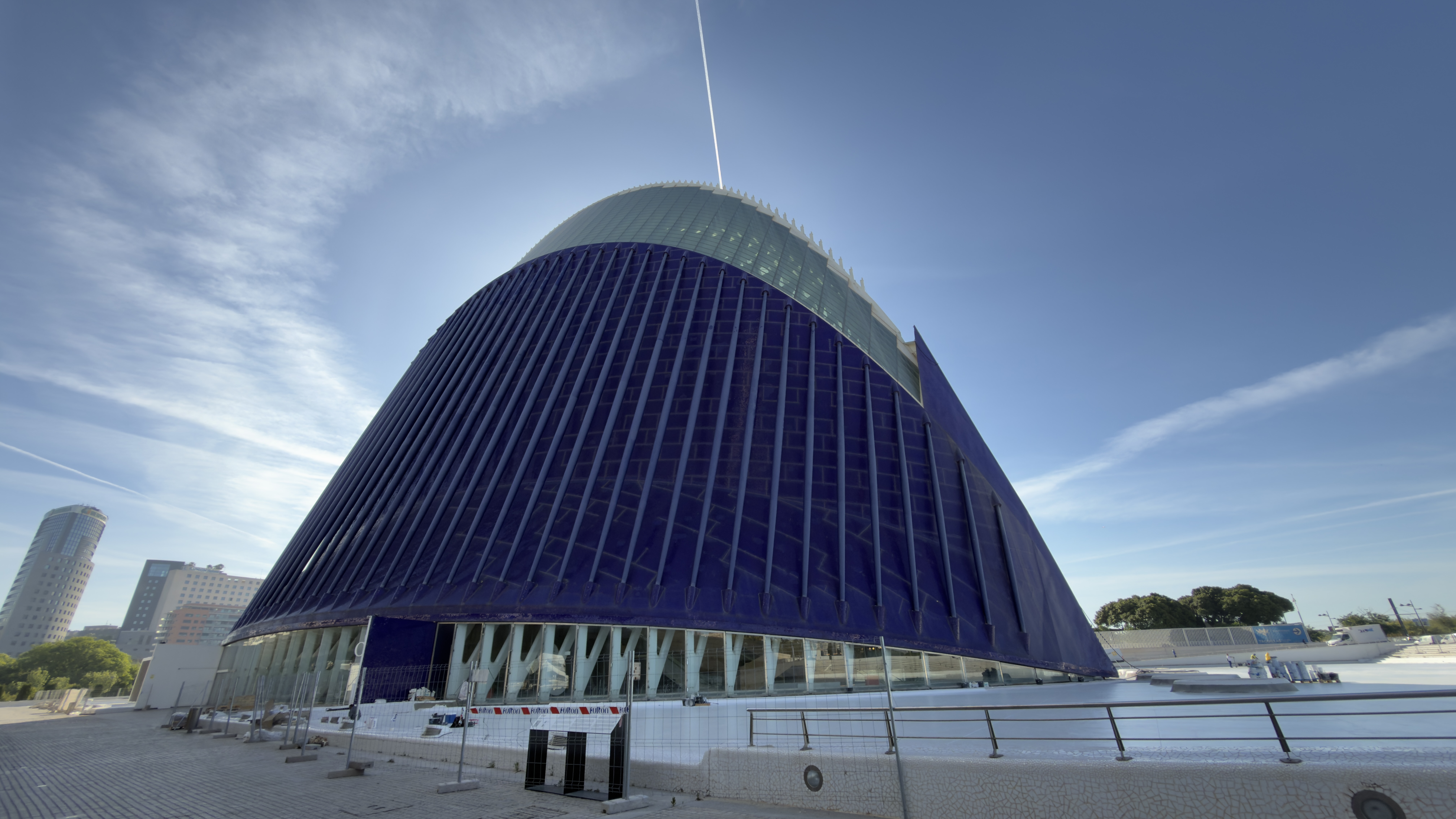 Futuristische Spiegelwelten in Valencia